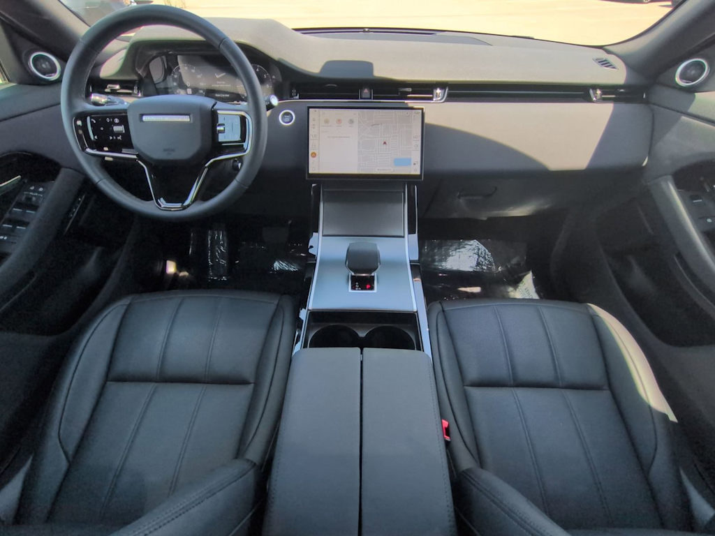 Thumbnail: 2026 Land Rover Range Rover Evoque - 9