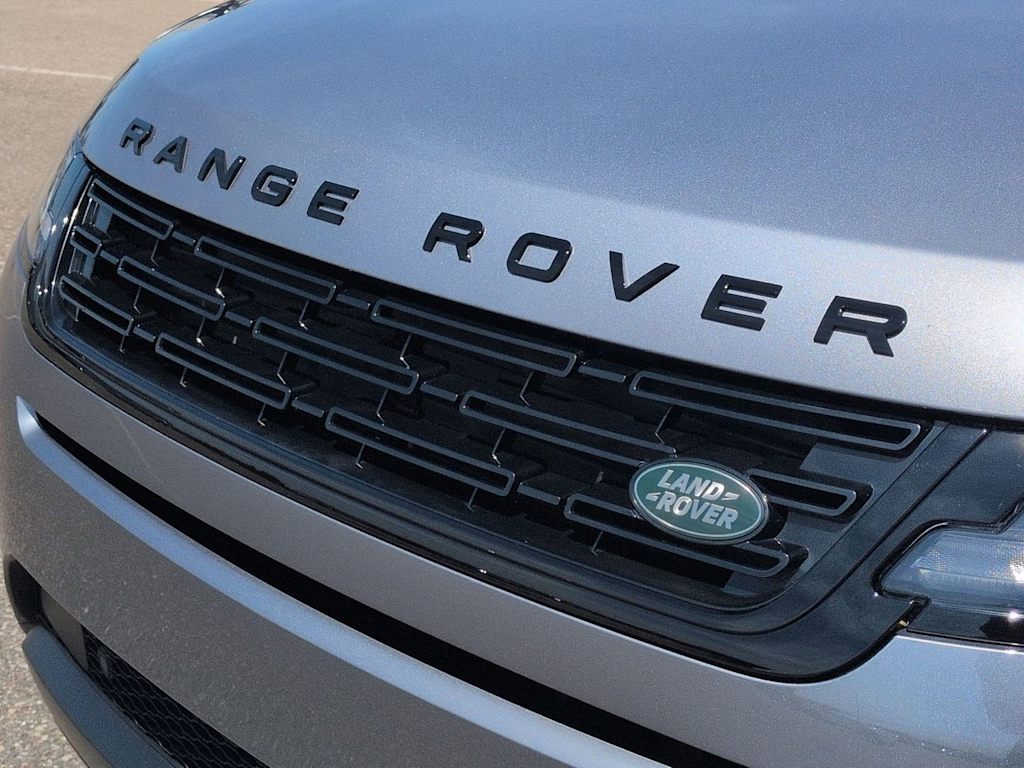 Thumbnail: 2026 Land Rover Range Rover Evoque - 6