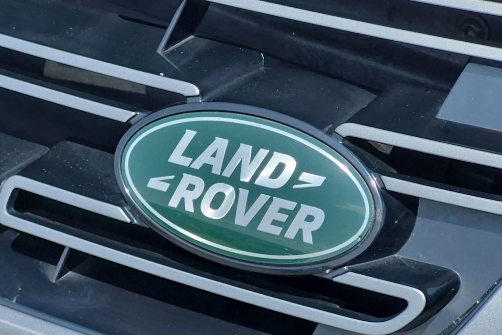 Thumbnail: 2026 Land Rover Range Rover Evoque - 7