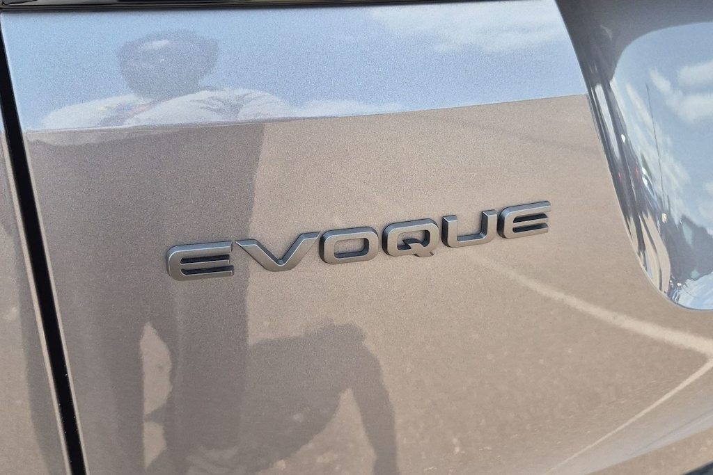Thumbnail: 2026 Land Rover Range Rover Evoque - 24