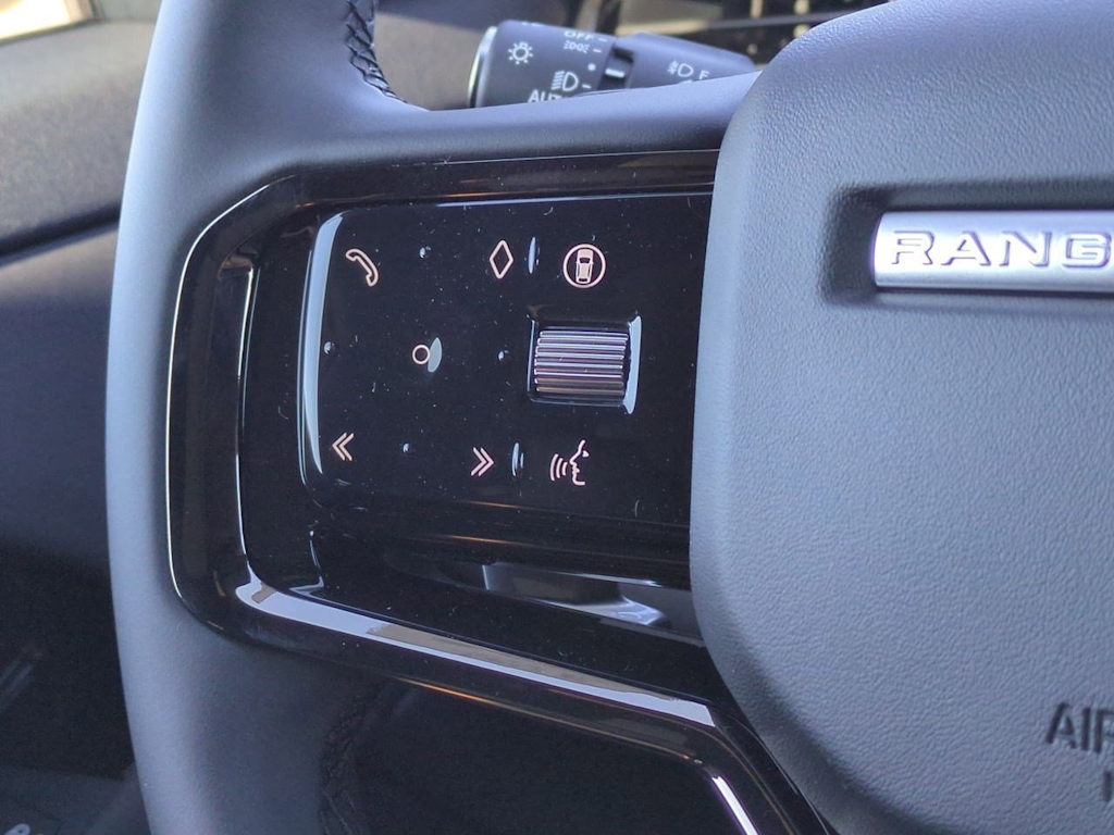 Thumbnail: 2026 Land Rover Range Rover Evoque - 27