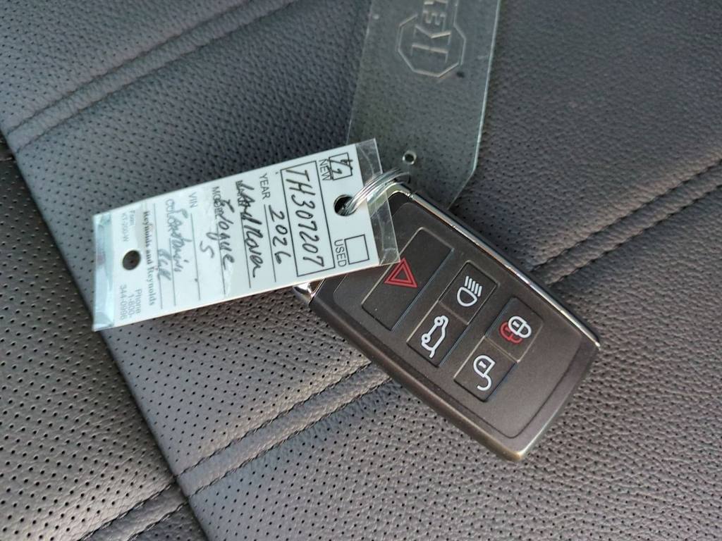 Thumbnail: 2026 Land Rover Range Rover Evoque - 34