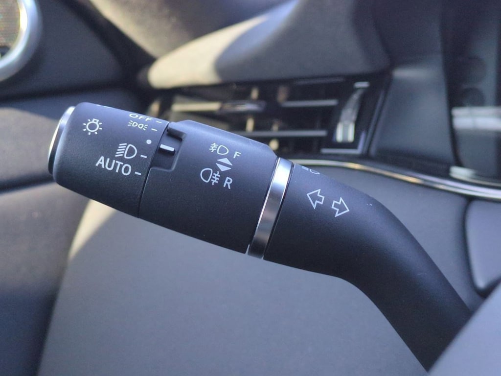 Thumbnail: 2026 Land Rover Range Rover Evoque - 30