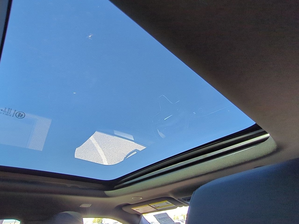 Thumbnail: 2026 Land Rover Range Rover Evoque - 26