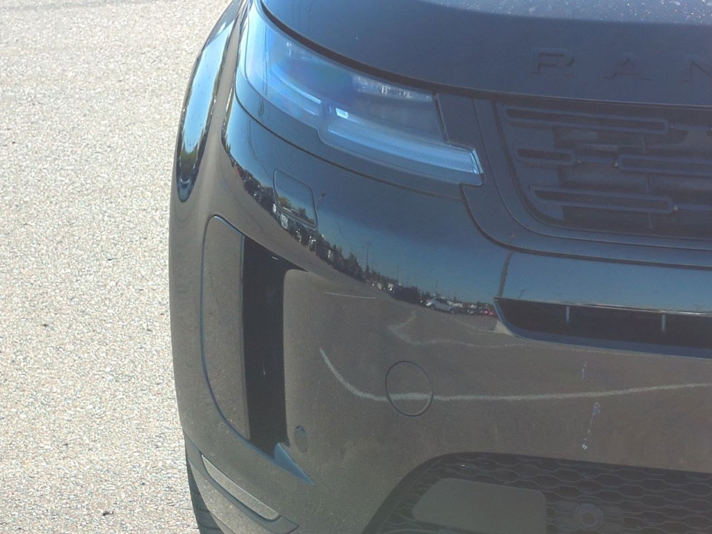 Thumbnail: 2026 Land Rover Range Rover Evoque - 6