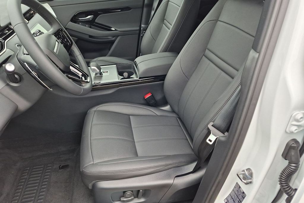 Thumbnail: 2026 Land Rover Range Rover Evoque - 10