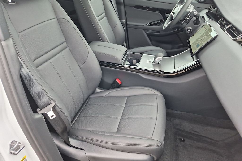 Thumbnail: 2026 Land Rover Range Rover Evoque - 11