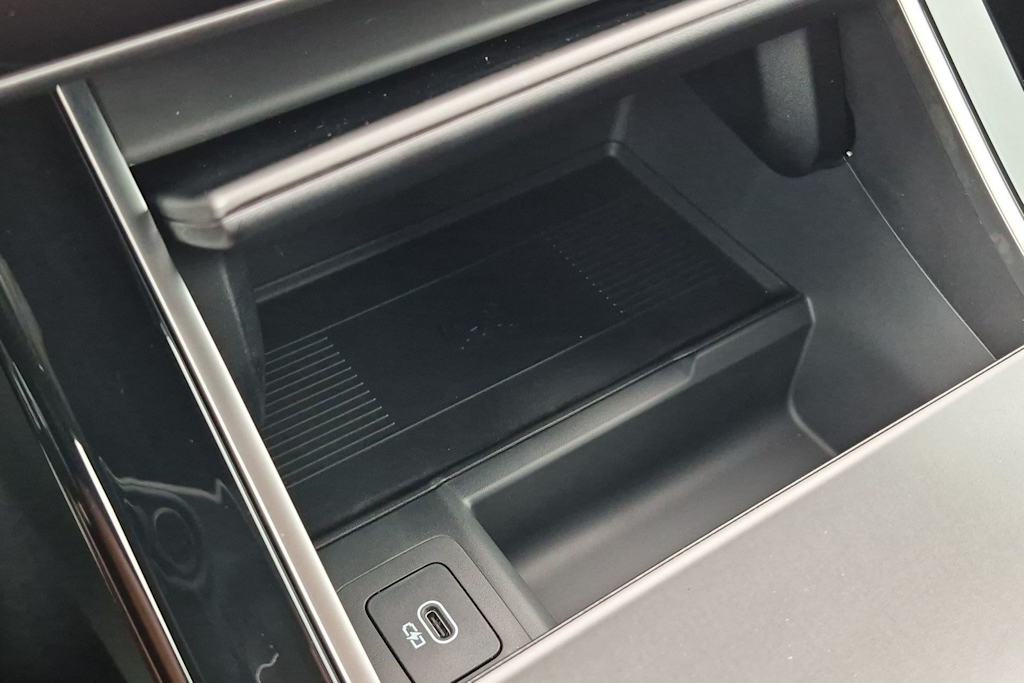 Thumbnail: 2026 Land Rover Range Rover Evoque - 15