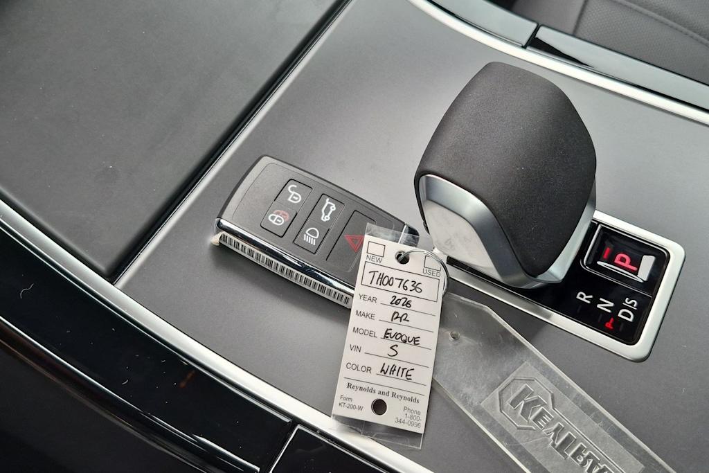 Thumbnail: 2026 Land Rover Range Rover Evoque - 36