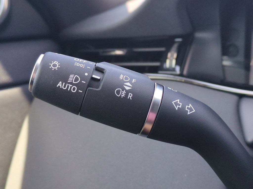 Thumbnail: 2026 Land Rover Range Rover Evoque - 15