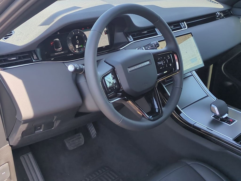 Thumbnail: 2026 Land Rover Range Rover Evoque - 2