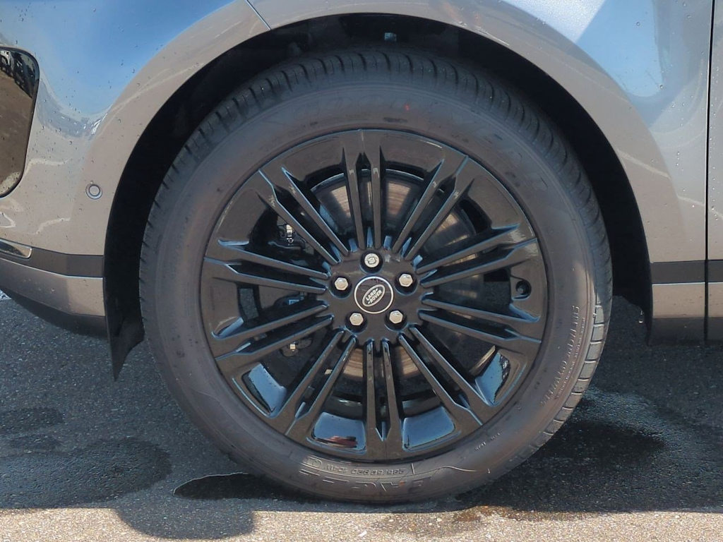 Thumbnail: 2026 Land Rover Range Rover Evoque - 7