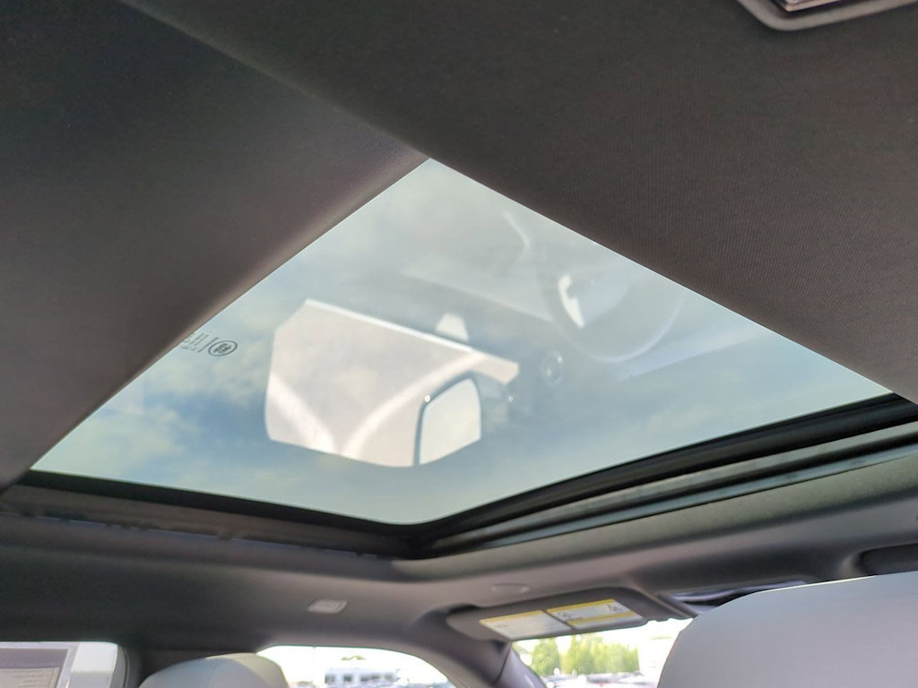 Thumbnail: 2026 Land Rover Range Rover Evoque - 26