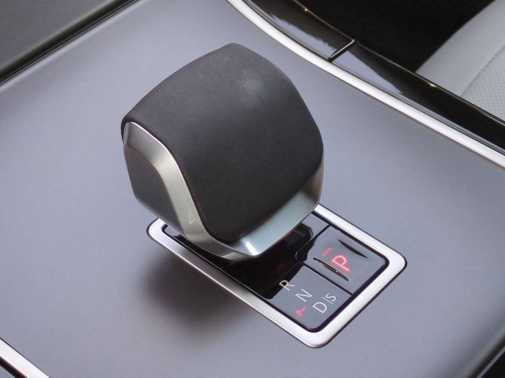 Thumbnail: 2026 Land Rover Range Rover Evoque - 35