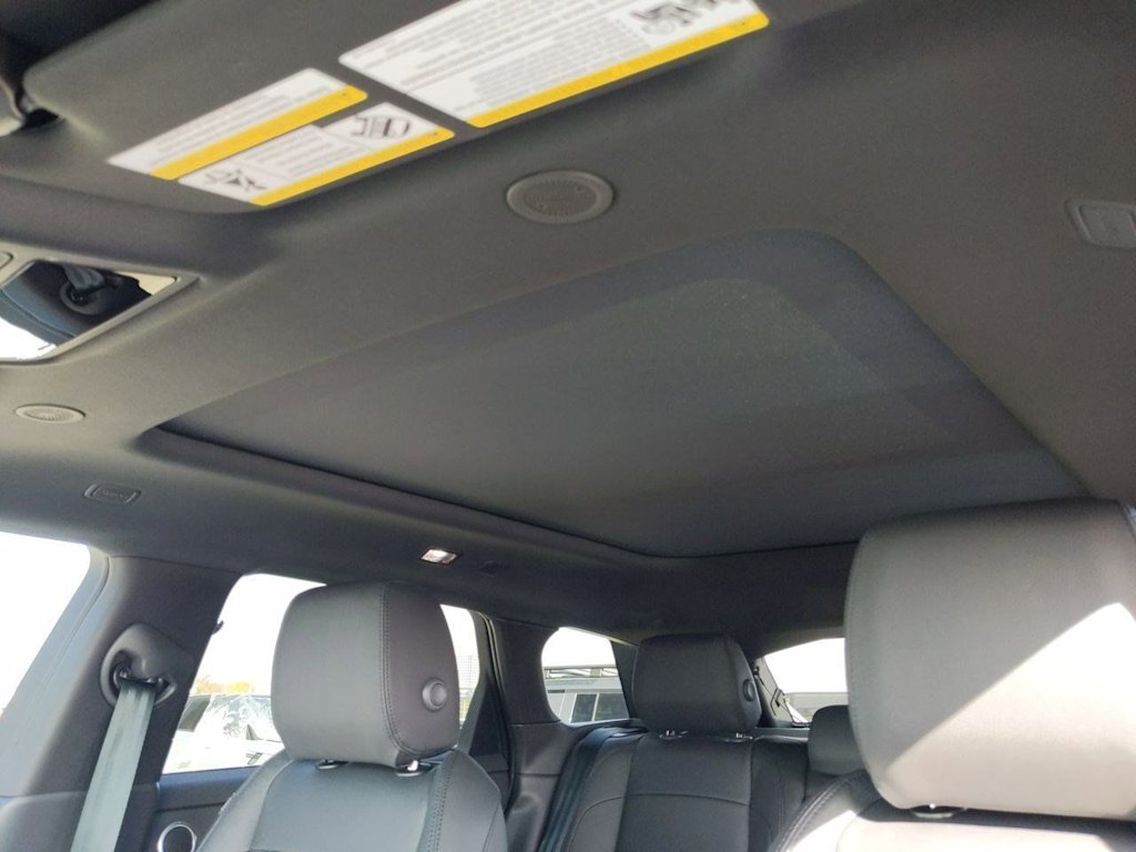 Thumbnail: 2025 Land Rover Range Rover Evoque - 24