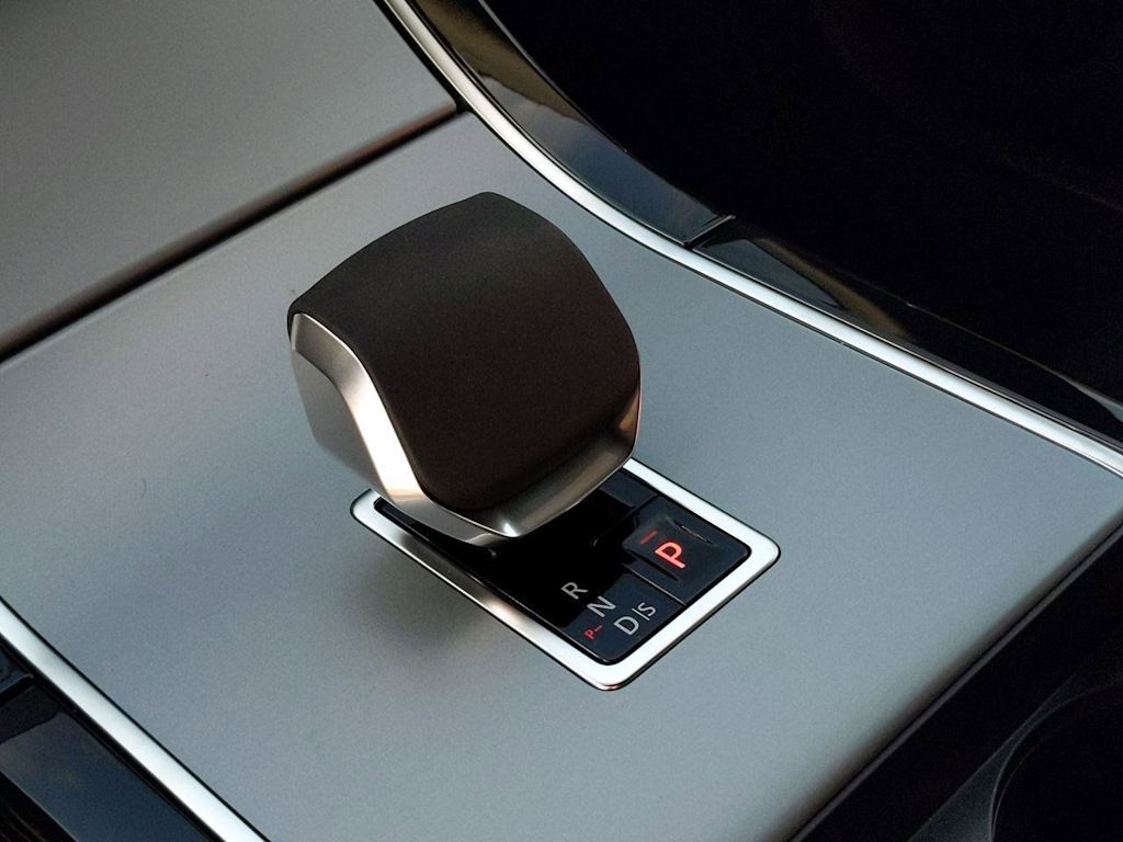 Thumbnail: 2025 Land Rover Range Rover Evoque - 18