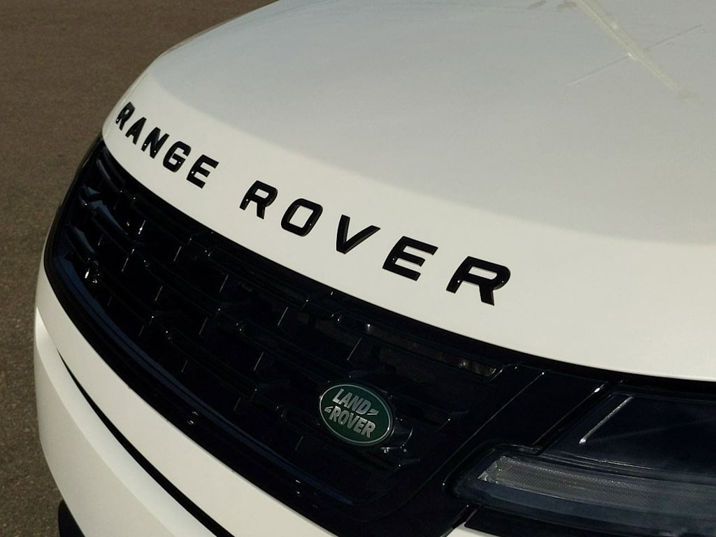 Thumbnail: 2025 Land Rover Range Rover Evoque - 23