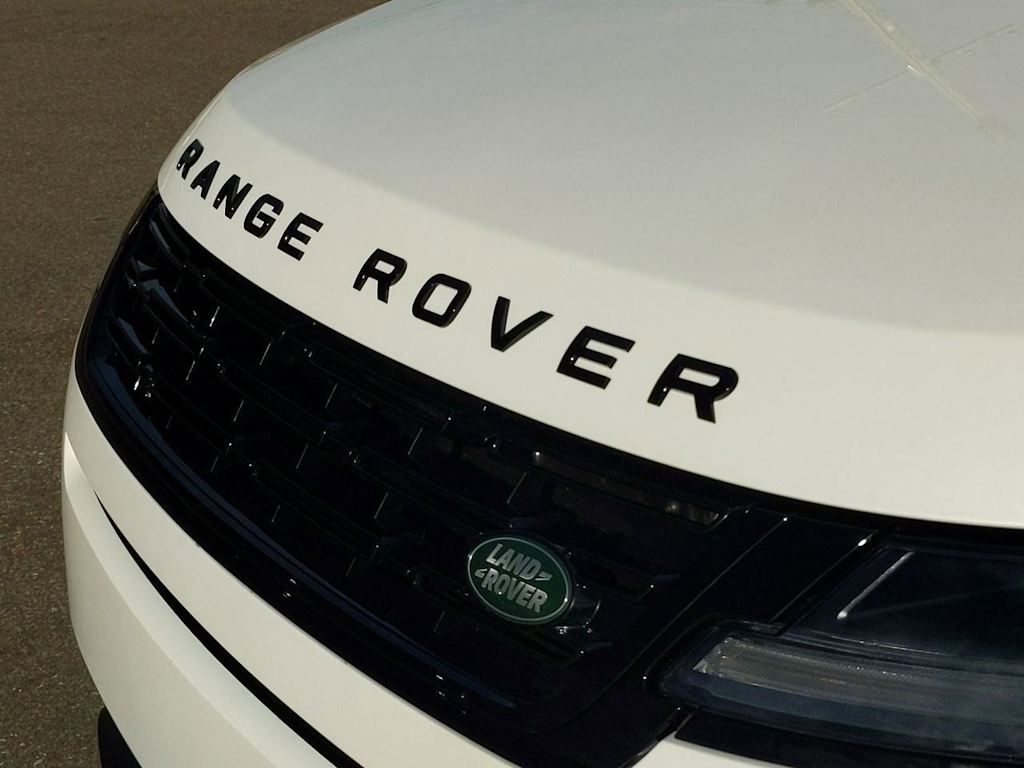 Thumbnail: 2025 Land Rover Range Rover Evoque - 7