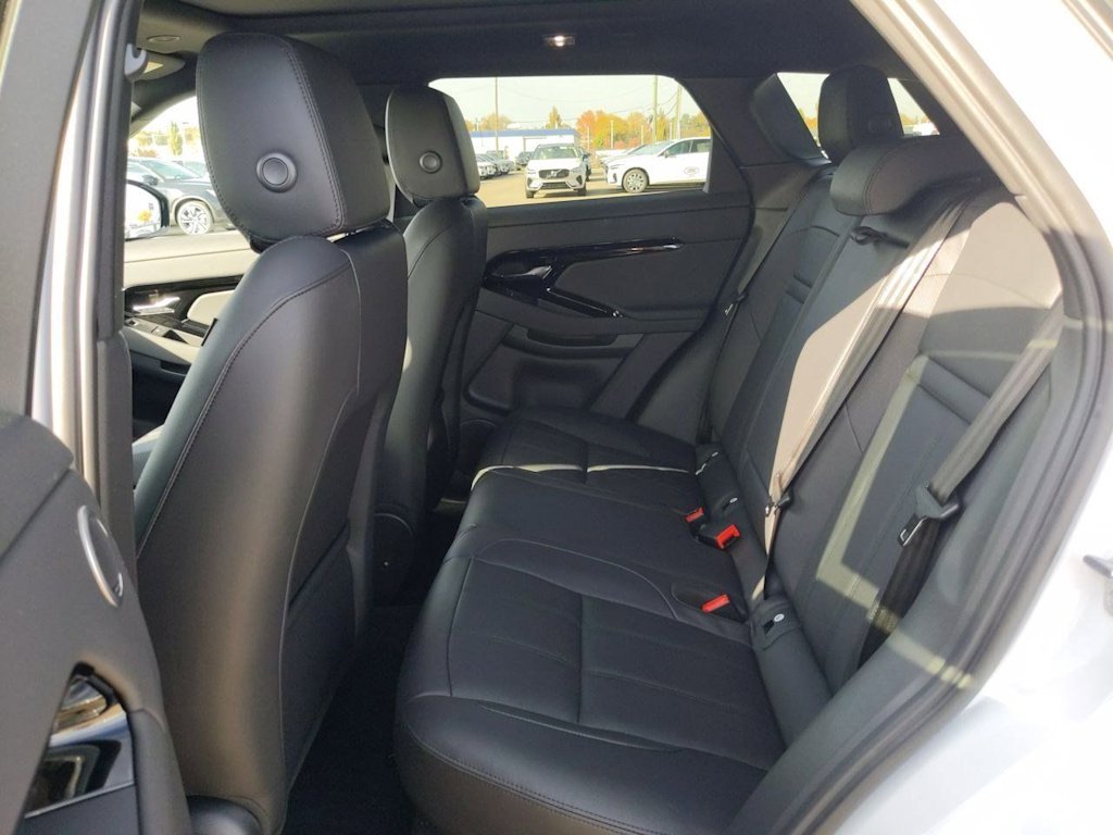 Thumbnail: 2025 Land Rover Range Rover Evoque - 25