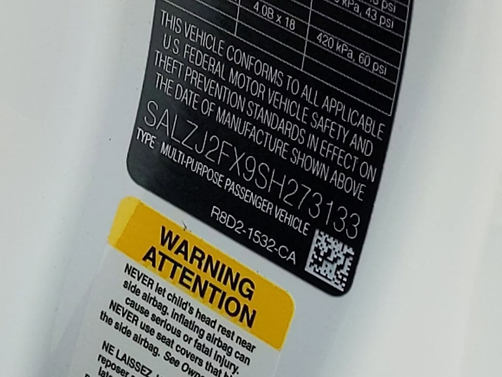 Thumbnail: 2025 Land Rover Range Rover Evoque - 19