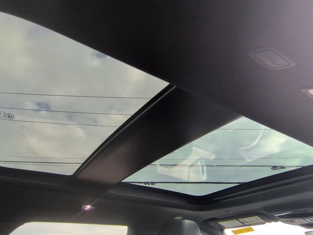 Thumbnail: 2025 Land Rover Range Rover Evoque - 30