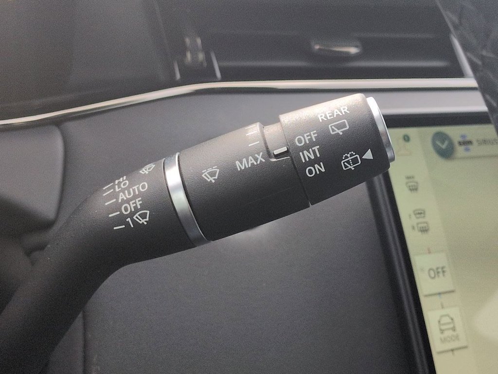 Thumbnail: 2025 Land Rover Range Rover Evoque - 18