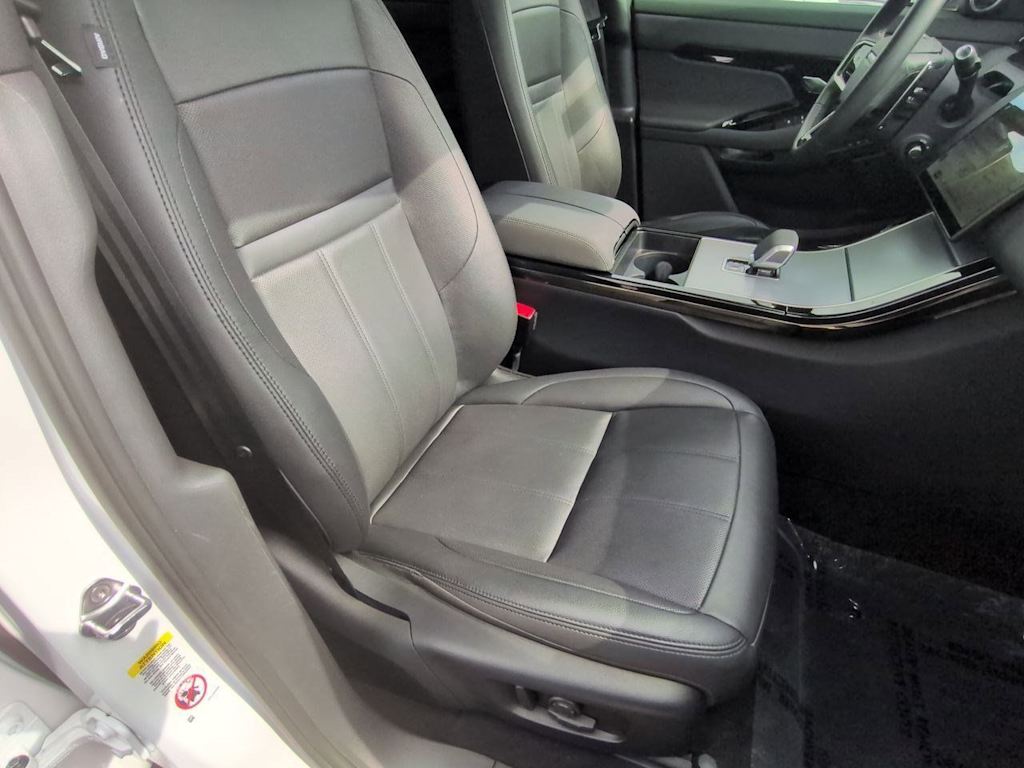 Thumbnail: 2025 Land Rover Range Rover Evoque - 11