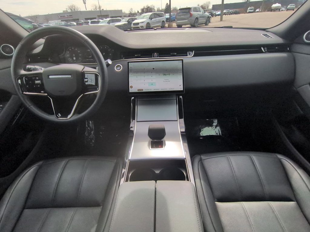 Thumbnail: 2025 Land Rover Range Rover Evoque - 9