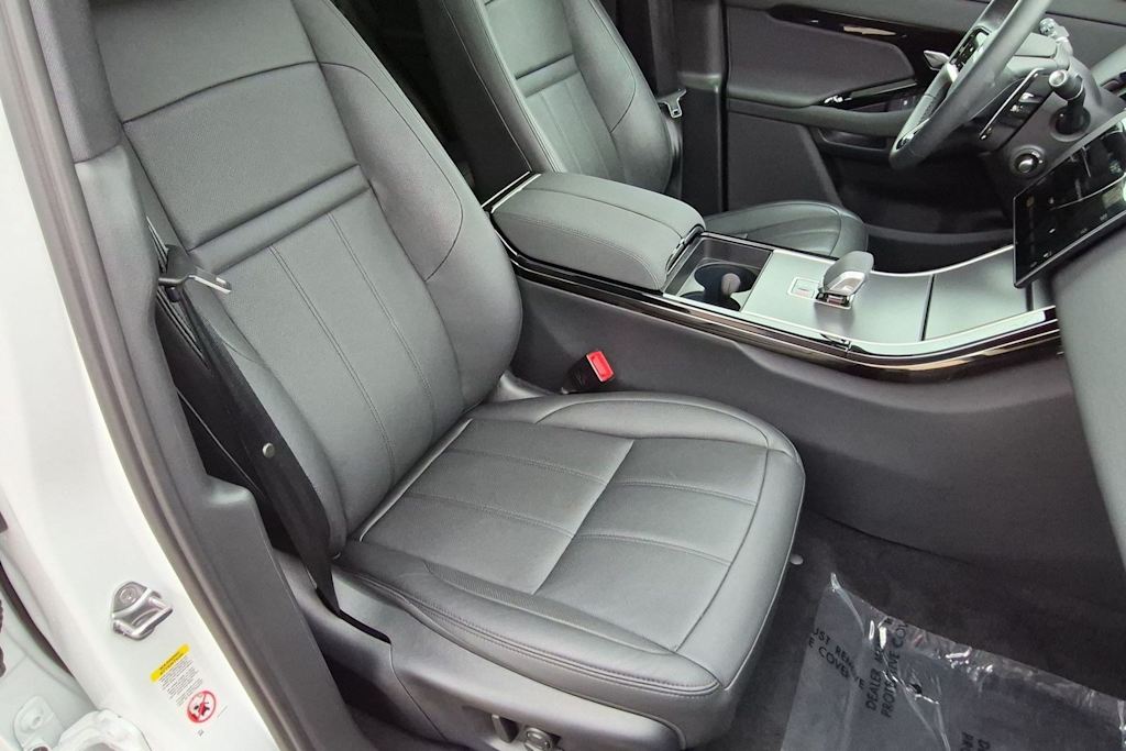 Thumbnail: 2026 Land Rover Range Rover Evoque - 11