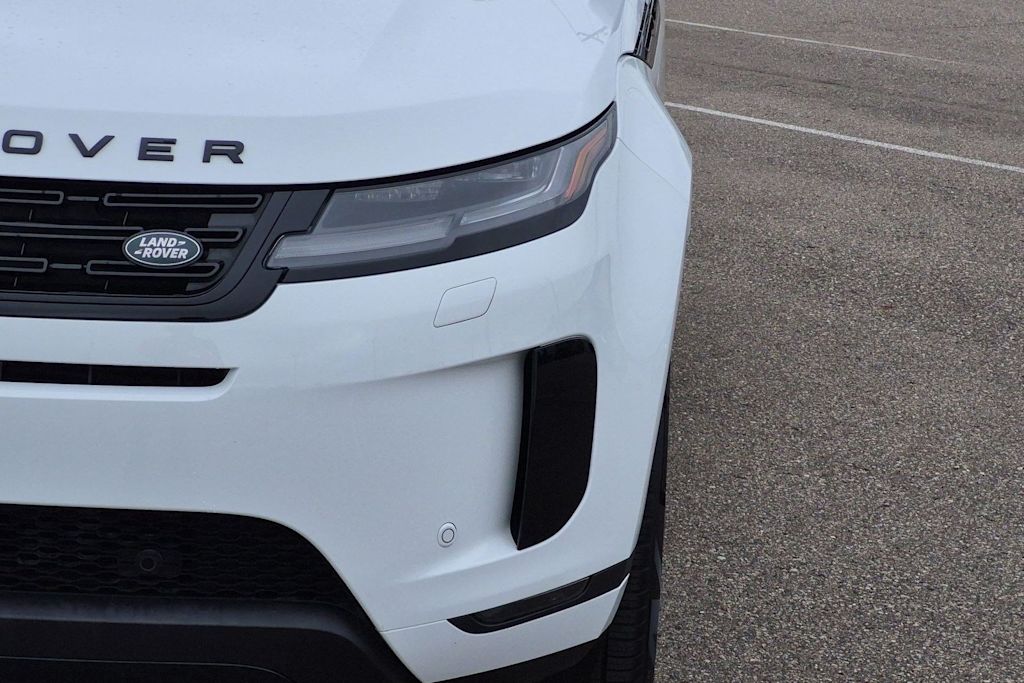 Thumbnail: 2026 Land Rover Range Rover Evoque - 25
