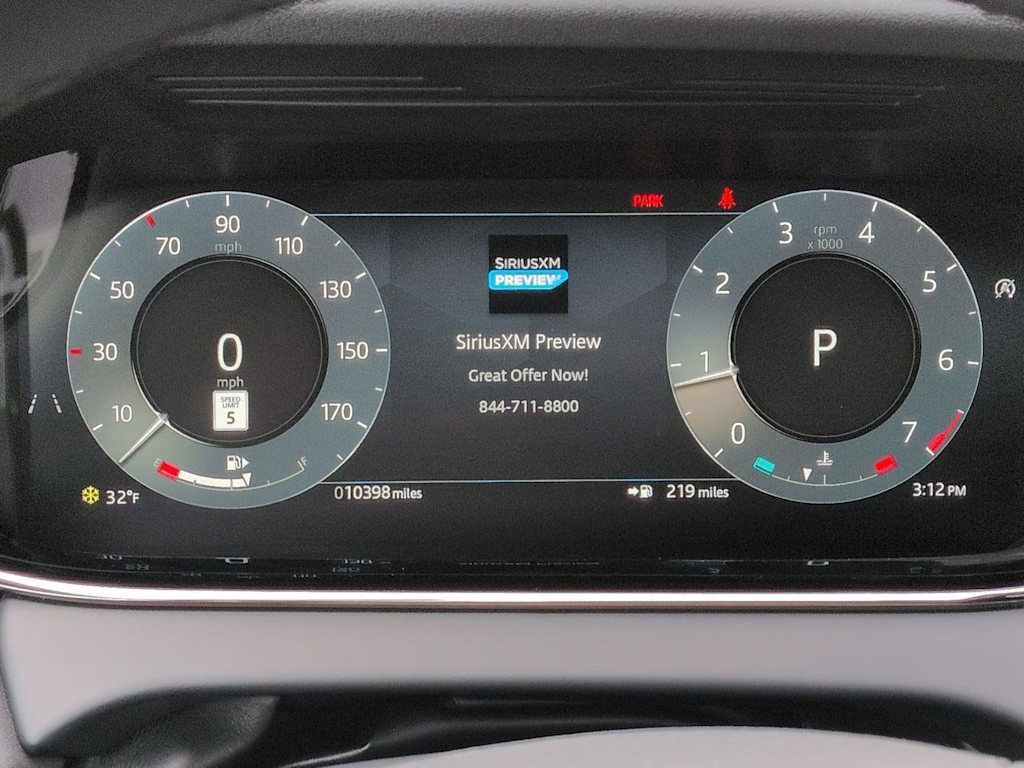 Thumbnail: 2025 Land Rover Range Rover Evoque - 15