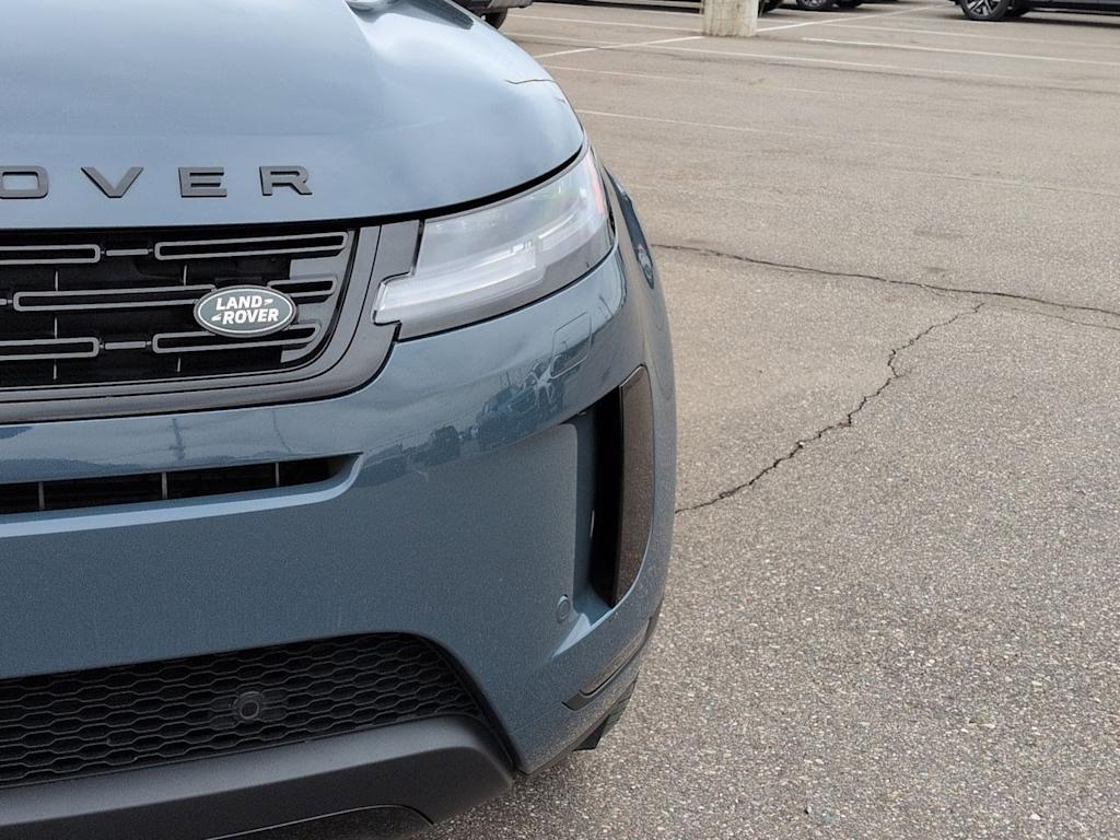 Thumbnail: 2025 Land Rover Range Rover Evoque - 23