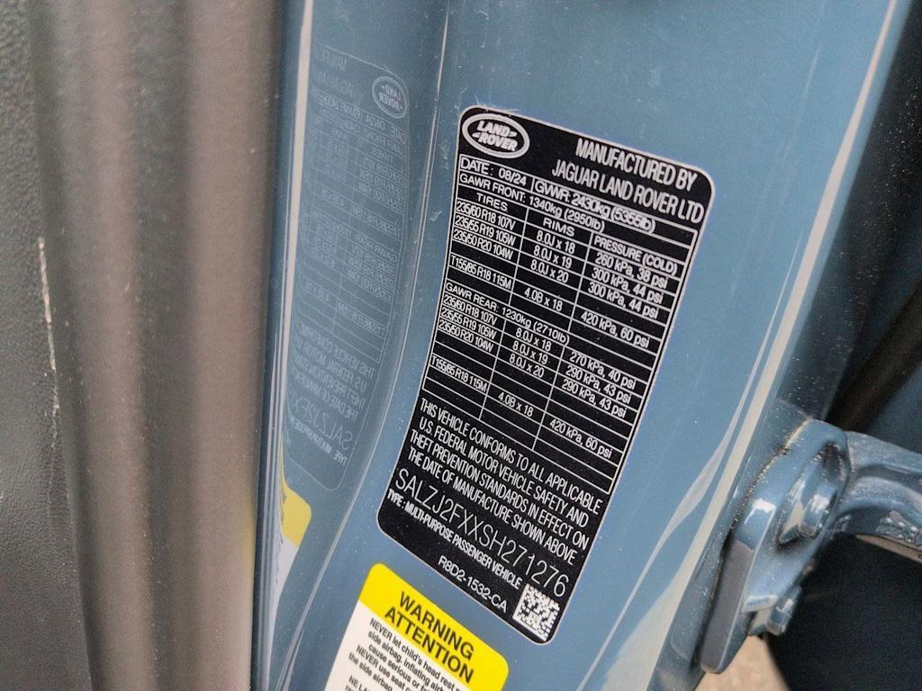 Thumbnail: 2025 Land Rover Range Rover Evoque - 18