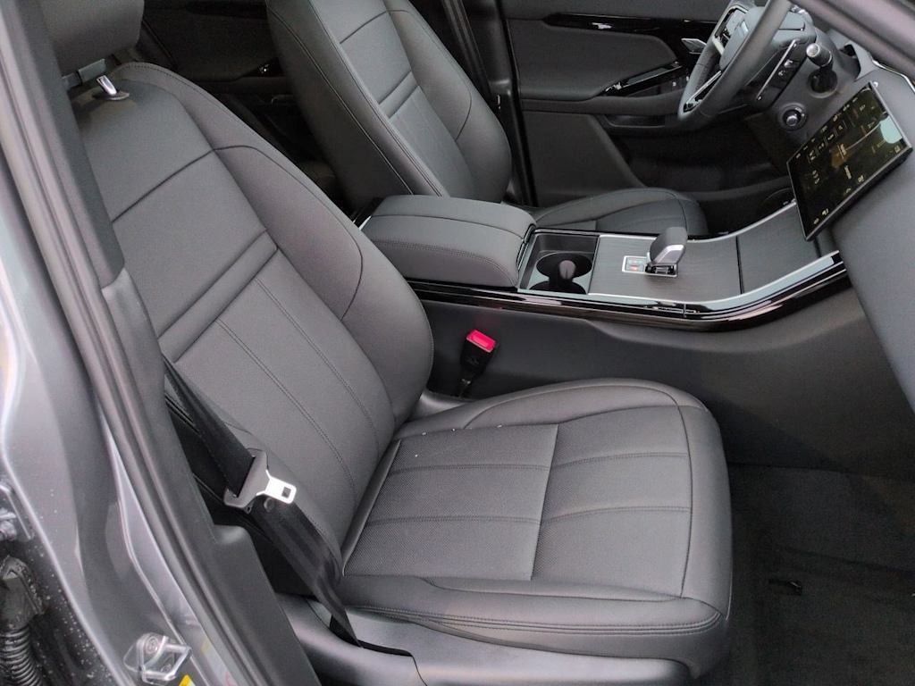 Thumbnail: 2026 Land Rover Range Rover Evoque - 12