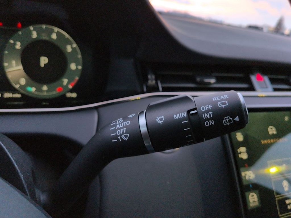 Thumbnail: 2026 Land Rover Range Rover Evoque - 16