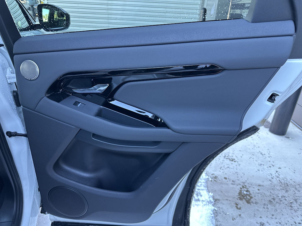 Thumbnail: 2025 Land Rover Range Rover Evoque - 19