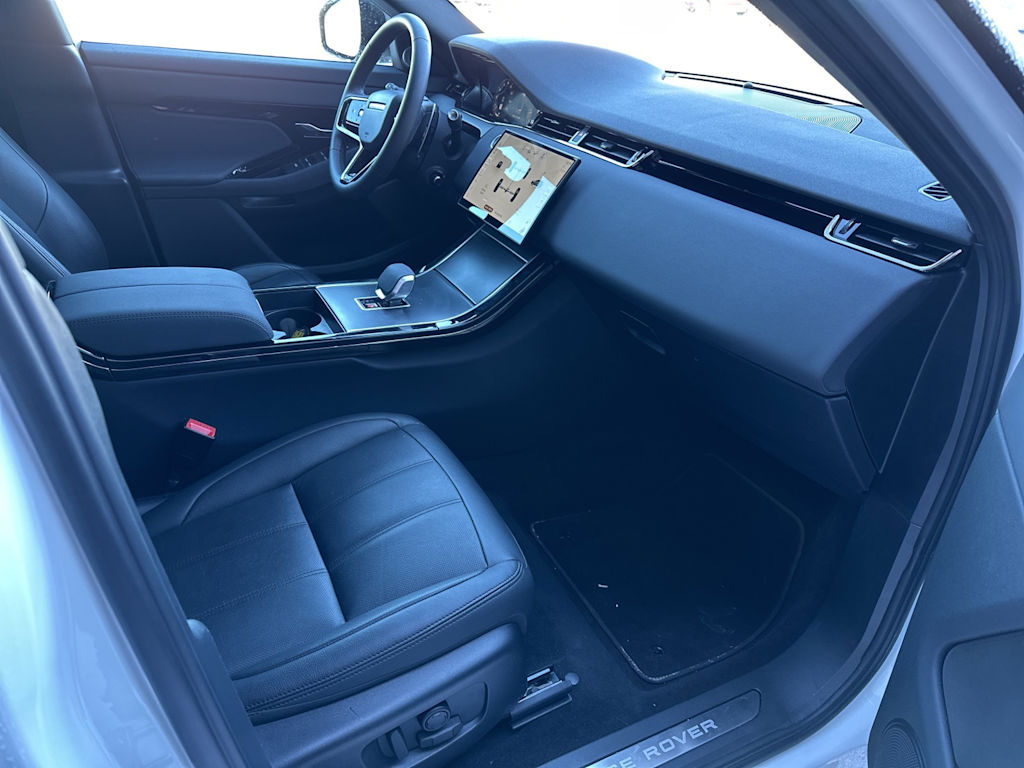 Thumbnail: 2025 Land Rover Range Rover Evoque - 6