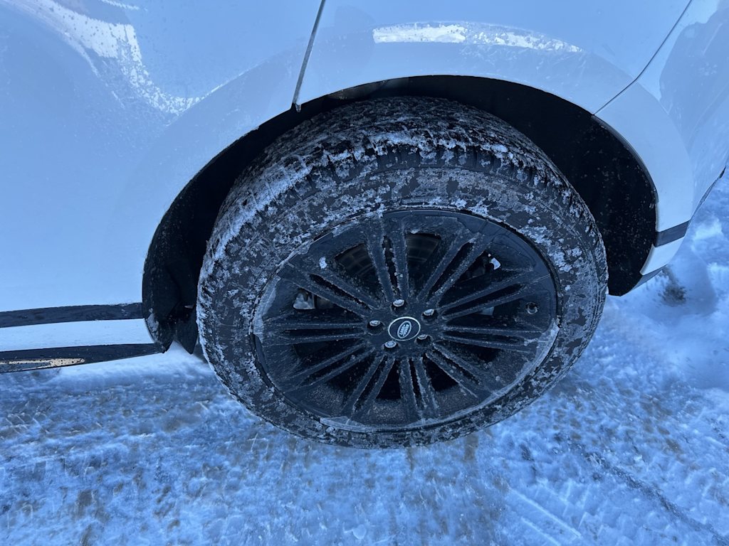 Thumbnail: 2025 Land Rover Range Rover Evoque - 15