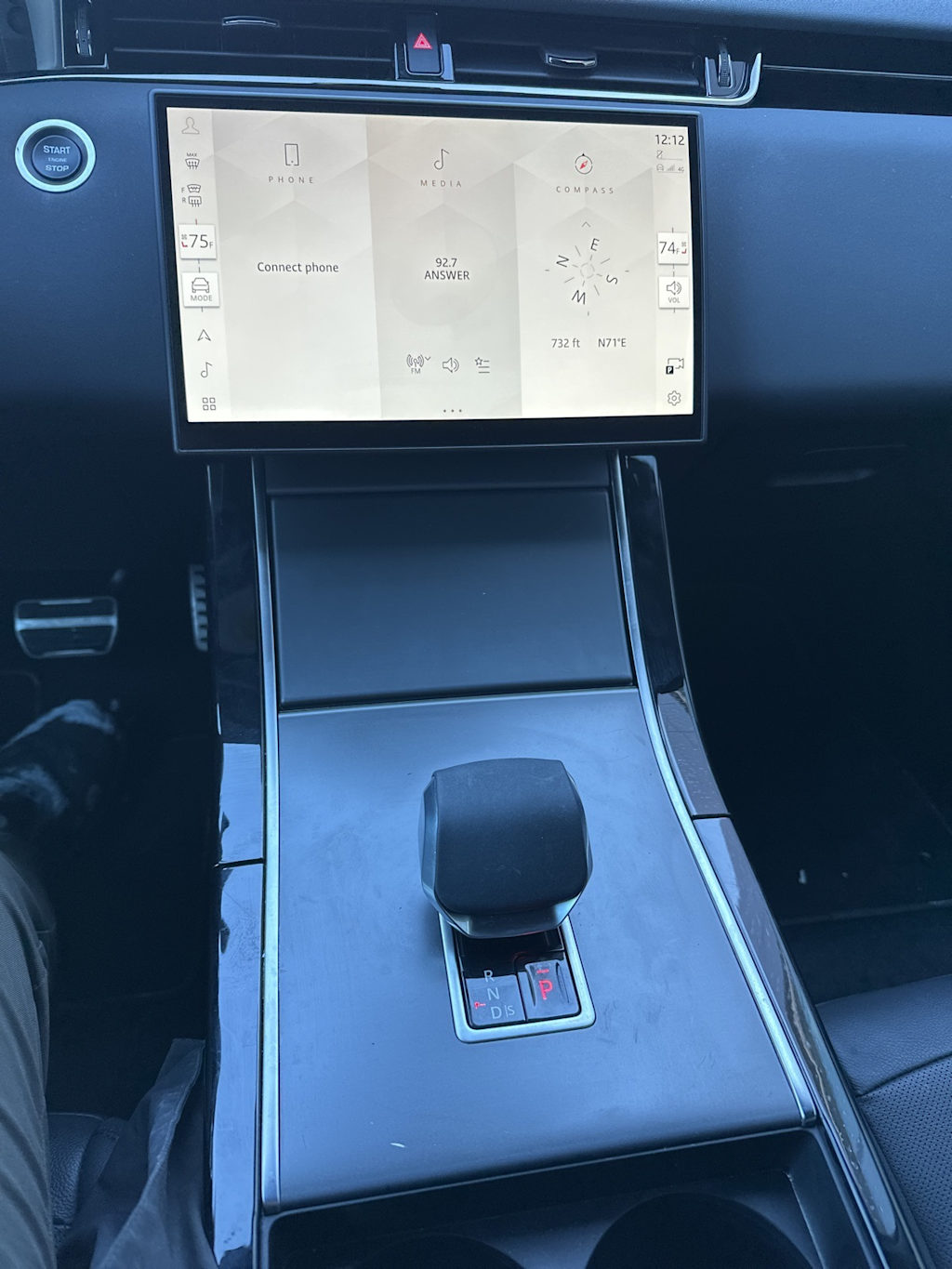 Thumbnail: 2025 Land Rover Range Rover Evoque - 24