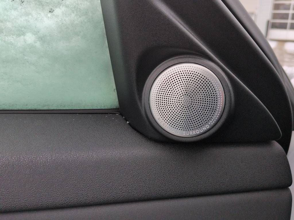 Thumbnail: 2025 Land Rover Range Rover Evoque - 16