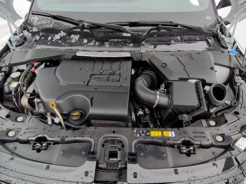 Thumbnail: 2025 Land Rover Range Rover Evoque - 8