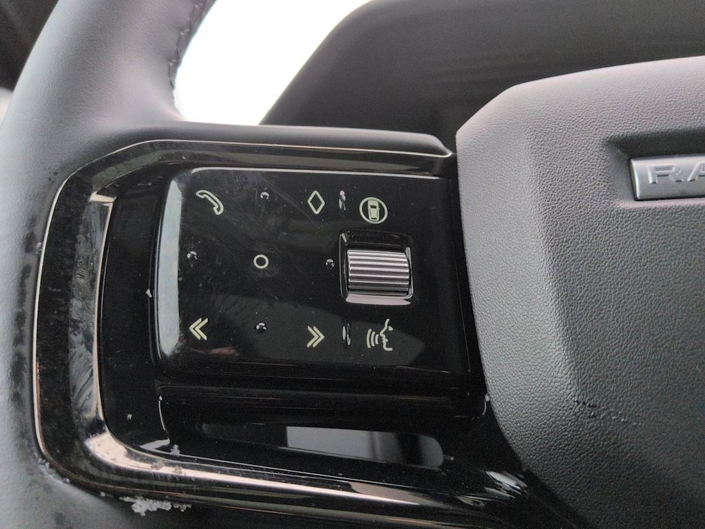 Thumbnail: 2025 Land Rover Range Rover Evoque - 31