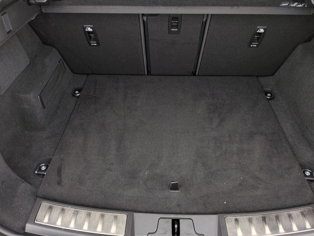 Thumbnail: 2025 Land Rover Range Rover Evoque - 17