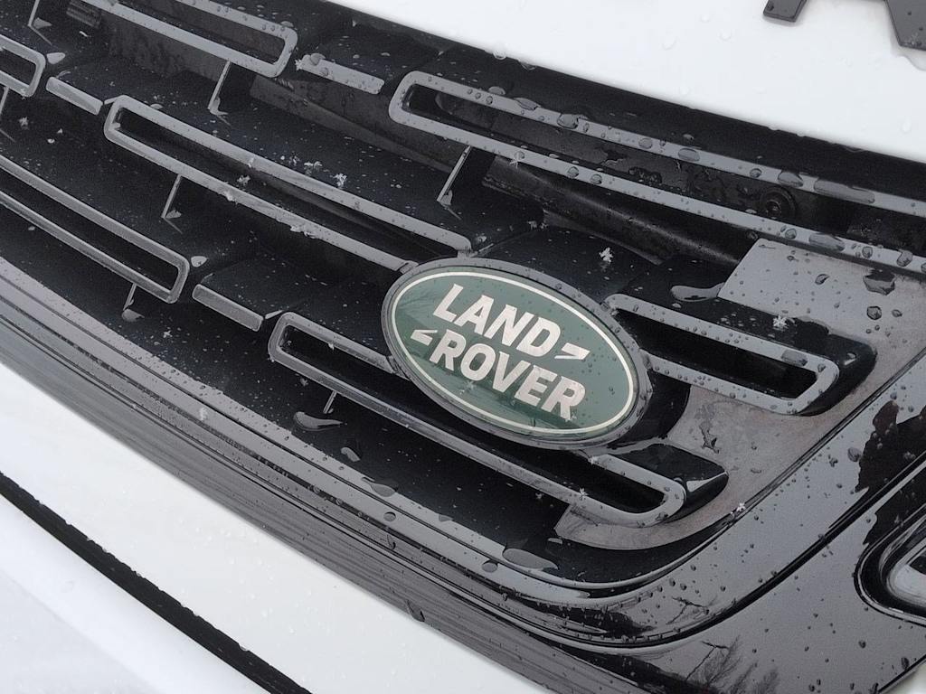Thumbnail: 2025 Land Rover Range Rover Evoque - 6
