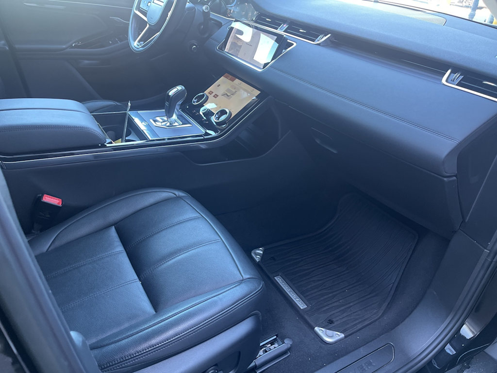 Thumbnail: 2023 Land Rover Range Rover Evoque - 7