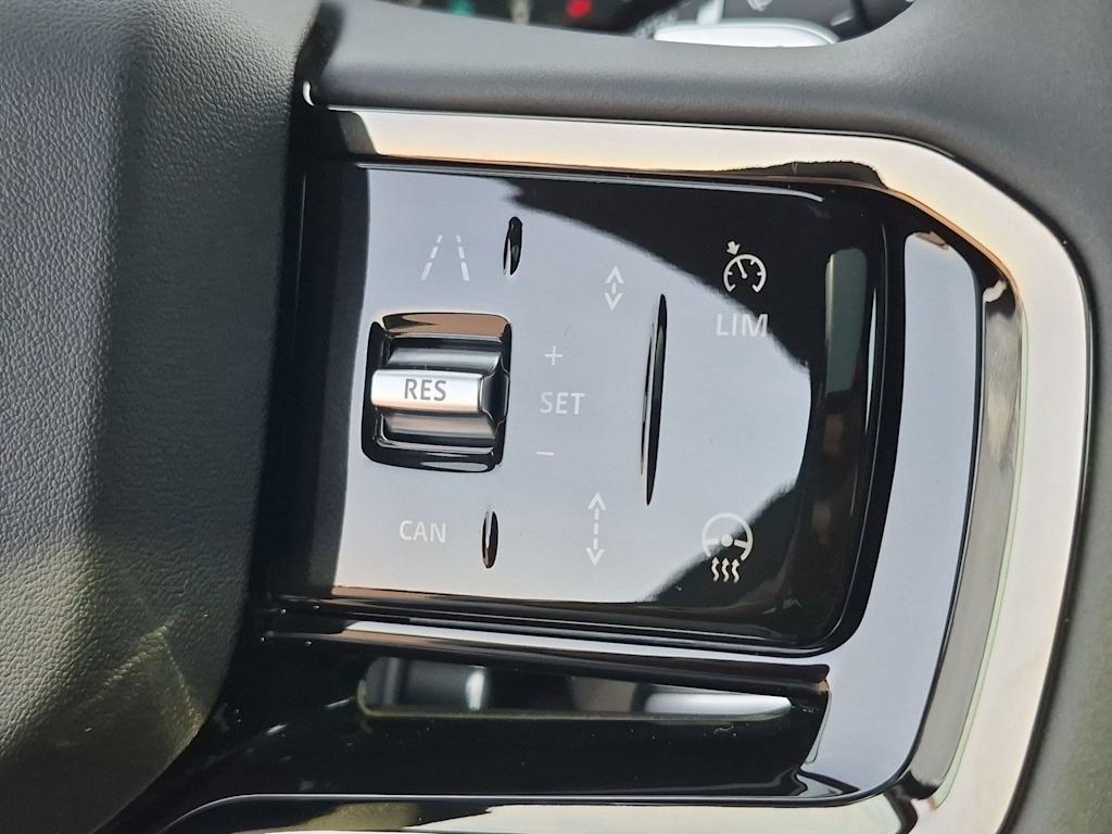 Thumbnail: 2026 Land Rover Range Rover Evoque - 10