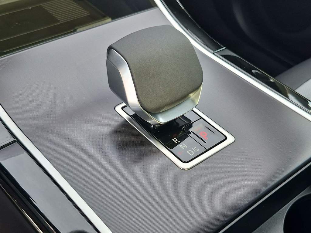 Thumbnail: 2026 Land Rover Range Rover Evoque - 29