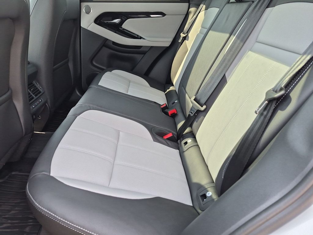 Thumbnail: 2026 Land Rover Range Rover Evoque - 18
