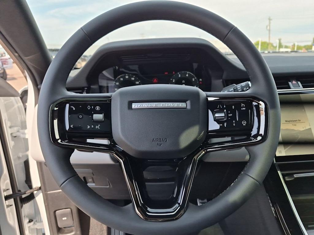 Thumbnail: 2026 Land Rover Range Rover Evoque - 9