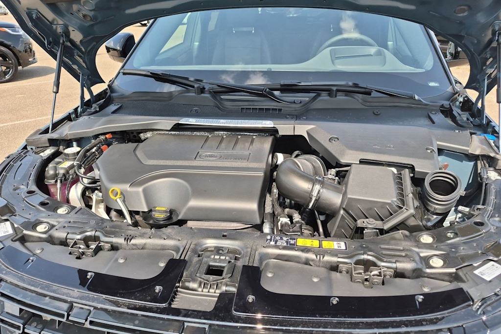 Thumbnail: 2026 Land Rover Range Rover Evoque - 8